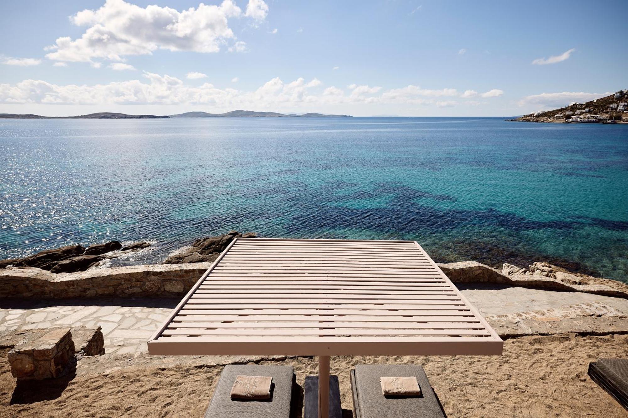 Amazon Mykonos Suites & Spa Agios Ioannis Diakoftis Buitenkant foto