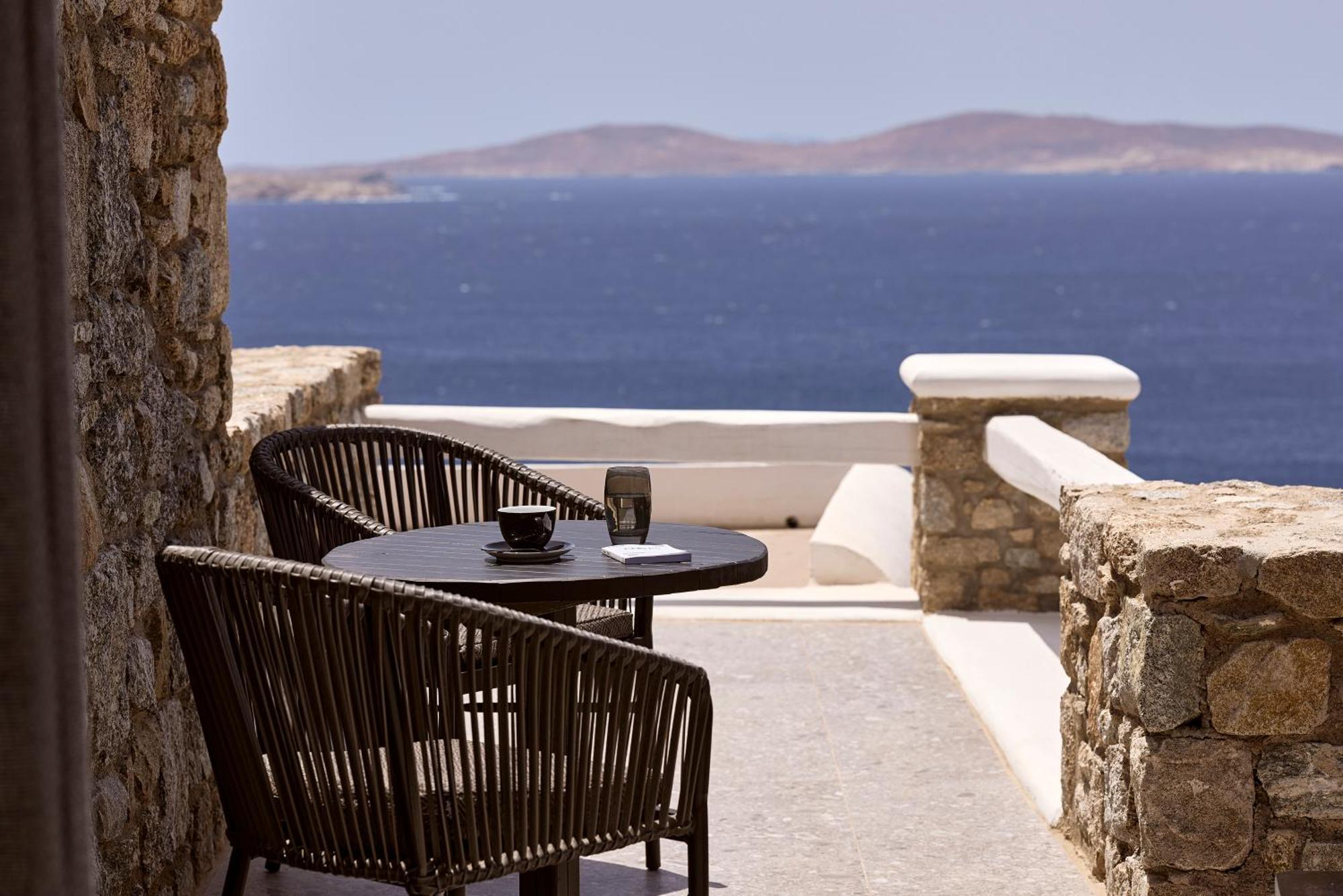 Amazon Mykonos Suites & Spa Agios Ioannis Diakoftis Buitenkant foto